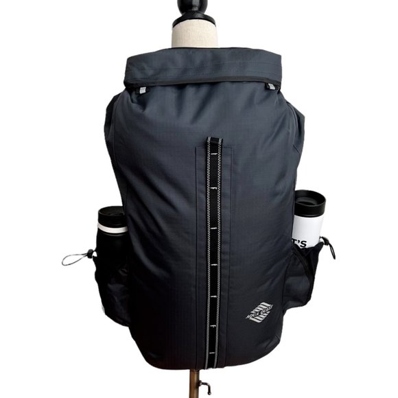 Aqua Quest Charcoal Gray Waterproof 30L Backpack/Dry Bag - Picture 9 of 9